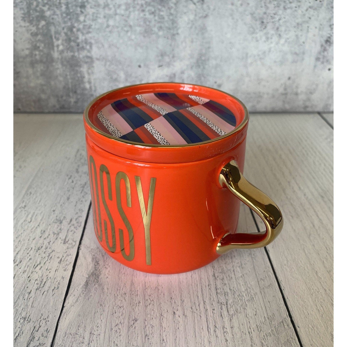 Bossy Mug & Coaster Lid in Red and Gold