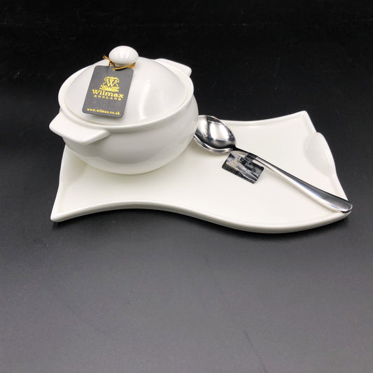 Individual Baking Pot With A Soup Spoon And Curved Serving Dish Set For 1-0