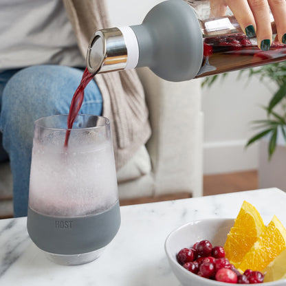 Wine FREEZE™ XL Cup in Gray