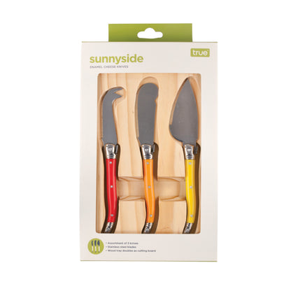 Sunnyside™: Cheese Knives & Cutting Board