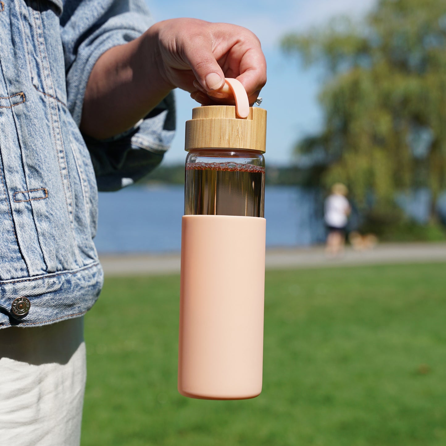 Dana Glass Travel Mug in Coral