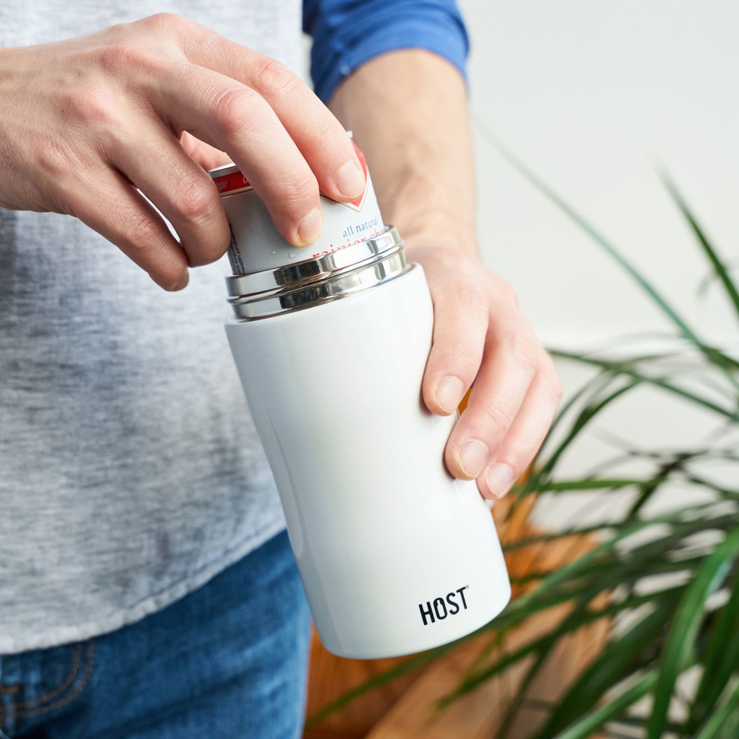 Stay-Chill Slim Can Cooler in Pearl White by
